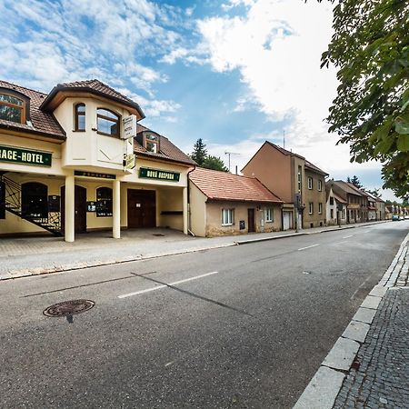 Nova Hospoda - Hotel & Restaurant Prag Exterior foto